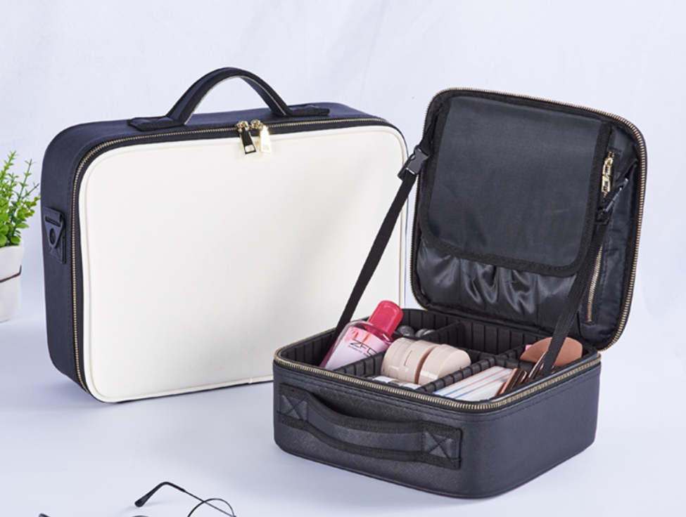 Large-capacity Multifunctional Portable Cosmetic Bag