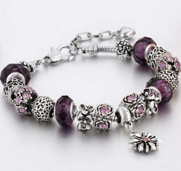 Glass crystal beaded bracelet